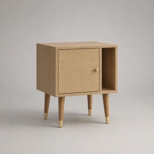 Comodino rettangolare in legno con anta in rattan e vano aperto, 50 x 35 x 60 cm, rovere naturale e beige
